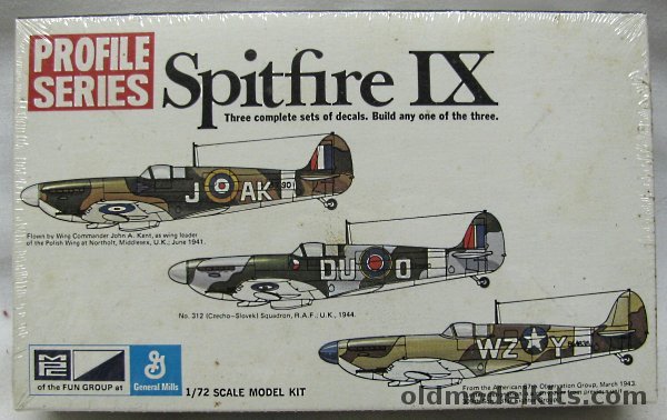 MPC 1/72 Supermarine Spitfire IX Profile Series - John A Kent Polish Wing Leader June 1941 / No. 312 (Czecho-Slovak) Sq RAF 1944 / American 67th Observation Group March 1943, 2-1113-100 plastic model kit